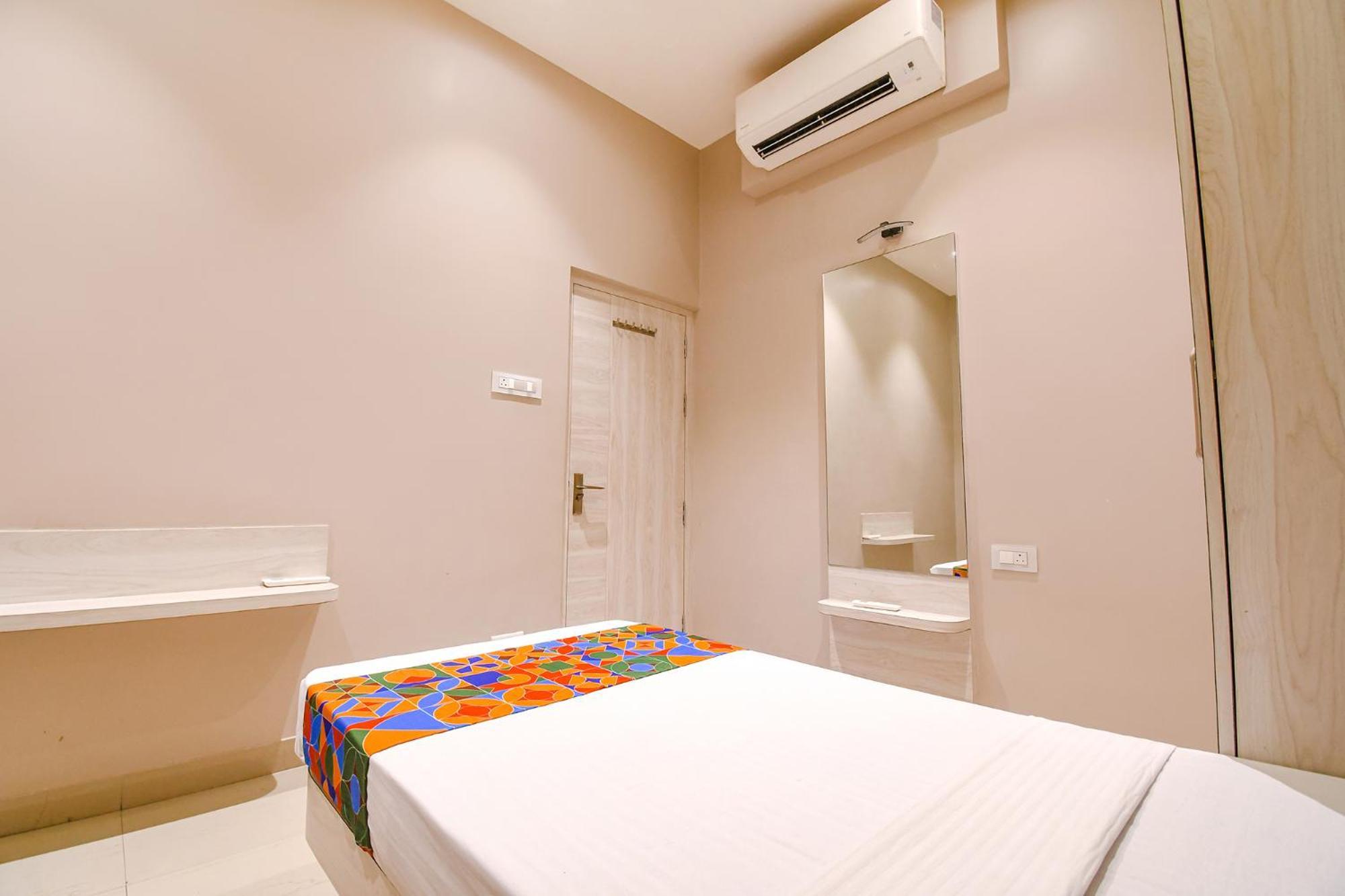 Fabhotel Kitchen Q Inn - Belaghata Kolkata Ngoại thất bức ảnh